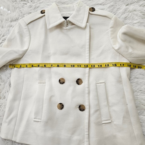 NWT Ann Taylor Women's Cream Double Button Collared Jacket. Size 4P - Picture 12 of 13